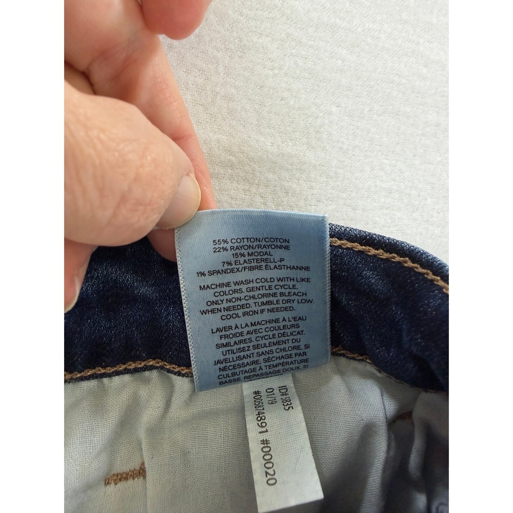 Express Denim Shorts Womens Size 4 Blue Midi High Rise Stretch‎ Cuffed Dark Wash - Picture 5 of 8